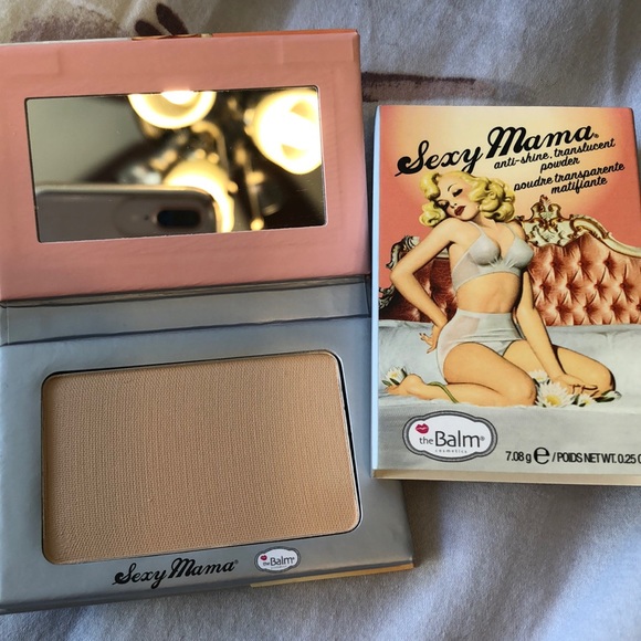 BRAND NEW - Anti-shine Translucent Powder - Picture 2 of 3